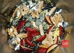 Black rice and red dates Illustration of how to make millet paste 5