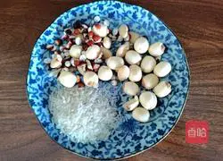 Illustration of how to make spleen-strengthening rice cereal 1