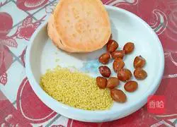 Illustration of how to make sweet potato, peanut and millet paste 1