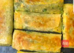 Illustration of how to make chive egg rolls 7