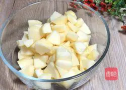 Illustration of how to make apple stewed with white fungus 7