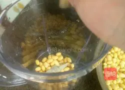 Illustration of how to make nutritious soy milk 2