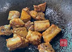 Illustration of how to make sweet and sour pork ribs 4