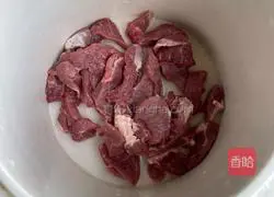 Illustration of how to make lean abalone soup 1