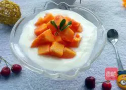 Illustration of how to make papaya yogurt 5