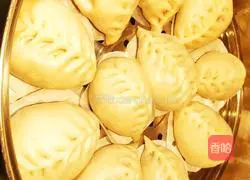 Illustration of Homemade Wheat Steamed Buns 18