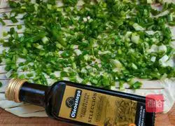 Illustration of making olive oil chive pancake 14