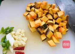 Illustration of how to make pumpkin noodles 3