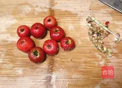 Illustration of how to make red fruit and water chestnuts with snow pear 5