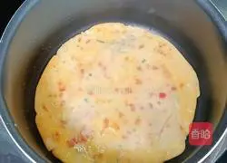 Illustration of how to make tomato and egg breakfast cake 12