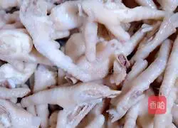 Illustration of how to make passion fruit and lemon soaked claws 12