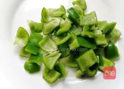 How to cook sausages with green peppers Illustration 2