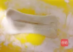 Illustration of how to make noodles with oil 16