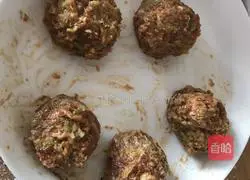 Illustration of how to make door nail meatloaf 2