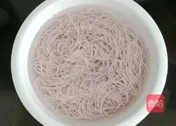 Illustration of how to make double eggplant noodles 12