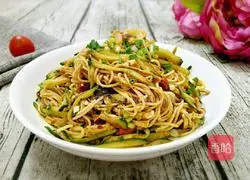 Illustration of Sichuan Style Chicken Shredded Cold Noodles 10
