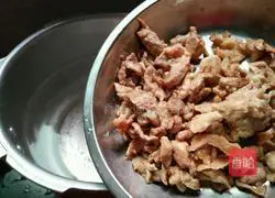 Illustration of how to make sliced celery and oyster meat 4