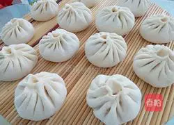 Illustration of how to make vermicelli and vegetable buns 8