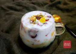 Illustration of how to make cherry oatmeal yogurt cup 12