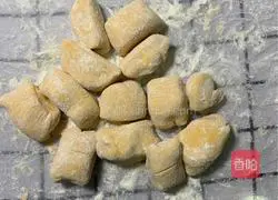 Illustration of how to make pumpkin steamed buns 5