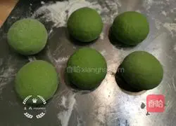 Illustration of how to make spinach, purple sweet potato and rainbow steamed buns 9