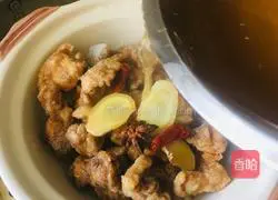 Illustration of how to make a bowl of steamed pork ribs 4