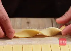 Illustration of how to make Ala Bang 6