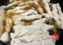 Illustration of how to make sticky rolls in one pot 13