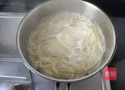 Illustration of how to make tomato and beef braised pasta 9