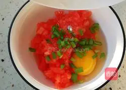 Illustration of how to make tomato egg pancake 5