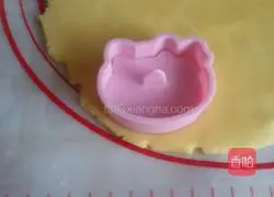 Illustration of how to make cartoon cookies 12