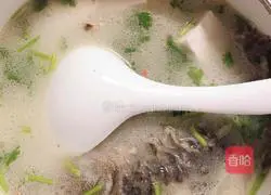 Illustration of how to make crucian carp tofu soup 5