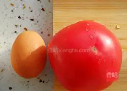 Illustration of how to make tomato and egg soup 1
