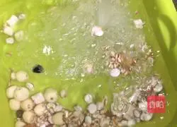 Illustration of how to make Fig Sishen Soup 2