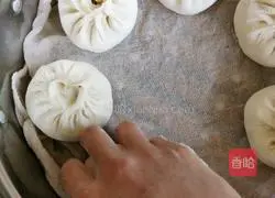 Illustration of how to make steamed buns 12