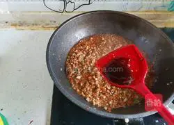 Illustration of how to make noodles with mushroom and meat sauce 11