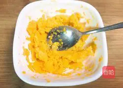 Illustration of how to make crab roe tofu 4