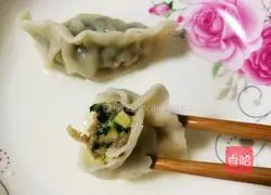 Illustration of how to make pork and shrimp dumplings 9