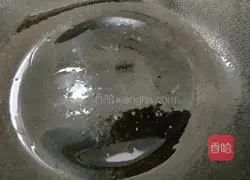 Sour soup eggs Illustration of how to make noodles 3