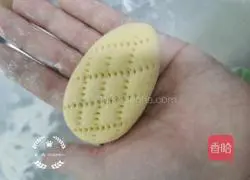 Illustration of how to make corn and purple sweet potato buns 9