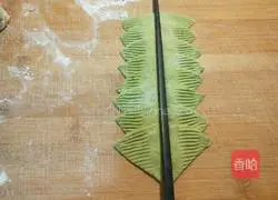 Xinwen Gourmet Spinach and Rose Pasta Recipe Illustration 10