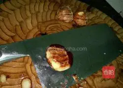 Chestnut Spare Ribs Soup Recipe Illustration 2