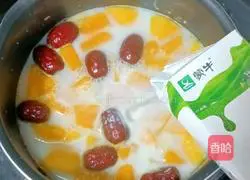 Illustration of making red date and papaya milk soup 7