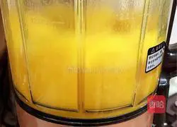 Illustration of how to make longan, millet and pumpkin soup (replenishing qi and blood) 5