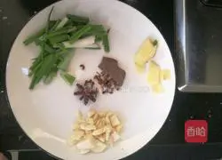 Illustration of how to make braised pork ribs, beans and noodles 2