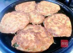 Illustration of how to make three-wire egg pancake 6