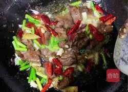 Illustration of how to make special fried noodles 3