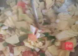 Illustration of how to make braised noodles 6