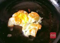 Illustration of how to make spicy and sour egg noodles 3