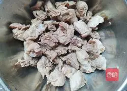 Duck legs stewed with potatoes Practice illustration 3